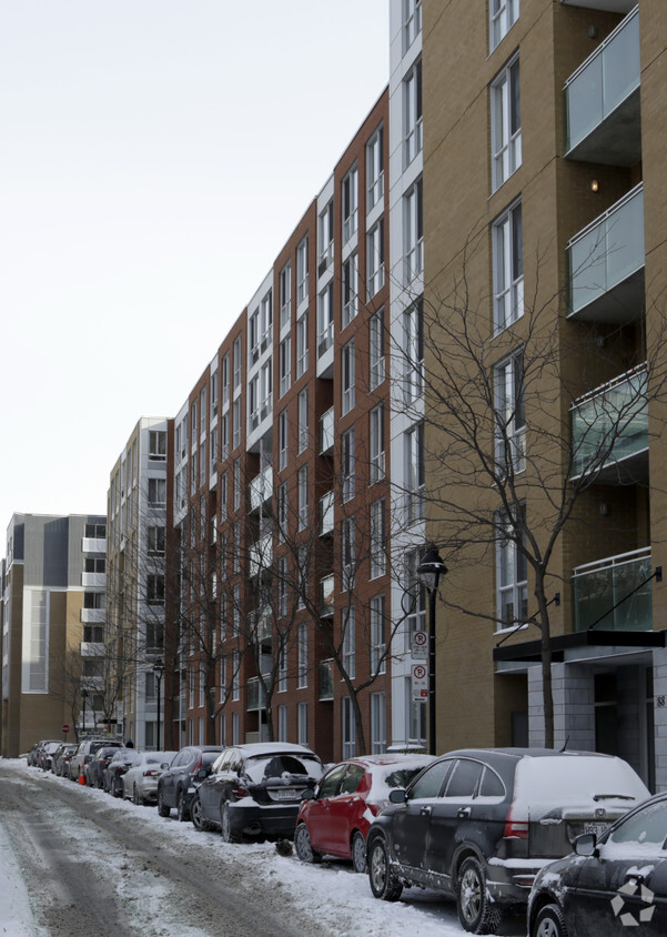 Building Photo - Le District