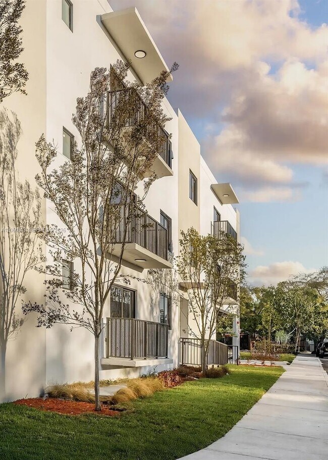 Foto del edificio - 5423 NE Miami Ct