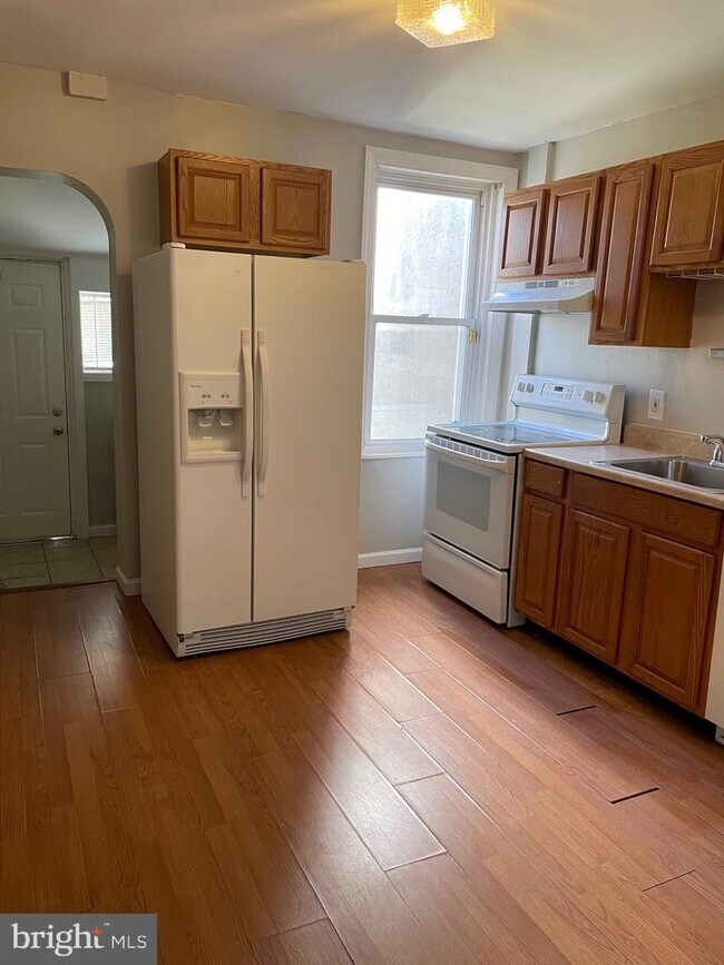 2560 E Elkhart St, Philadelphia, PA 19134 Townhome Rentals in