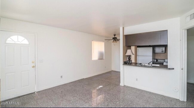 Foto del edificio - 6302 N 64th Dr