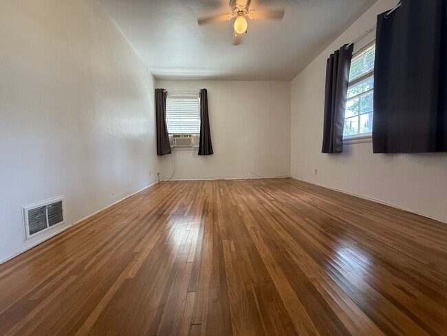 Foto del edificio - 1333 E Colton Ave