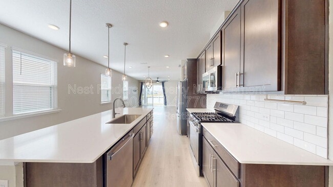 Foto del edificio - 333 Cedar Elm Wy