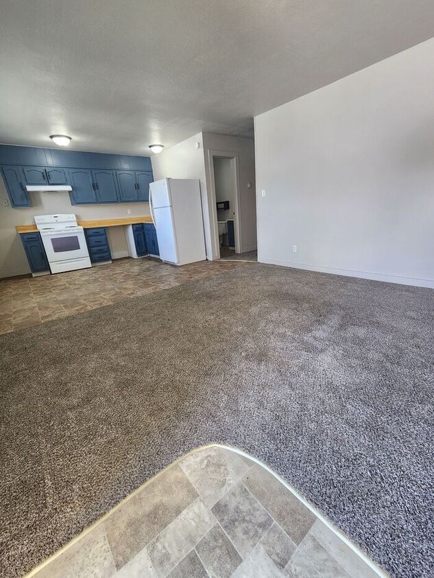 Primary Photo - 129 Villa Dr
