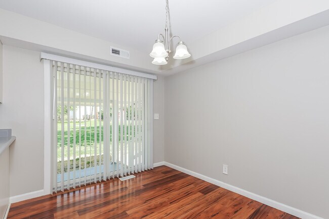 Foto del edificio - 138 Montgomery Ave