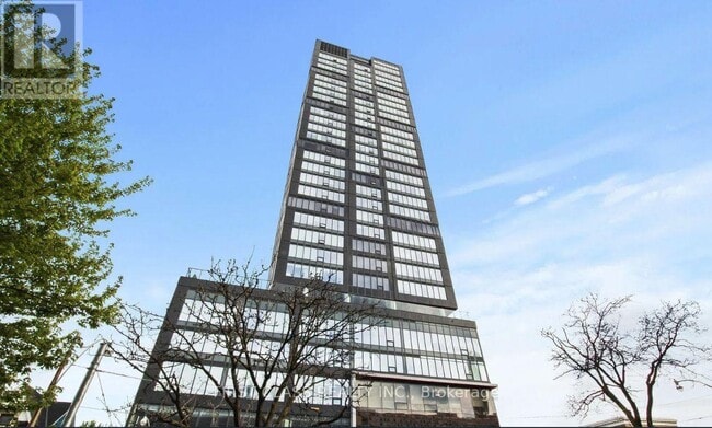 Building Photo - 203 College St