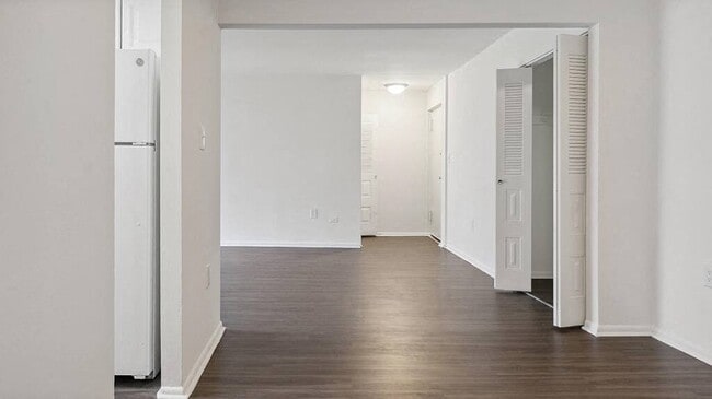 Building Photo - Oakfield Apartment Homes