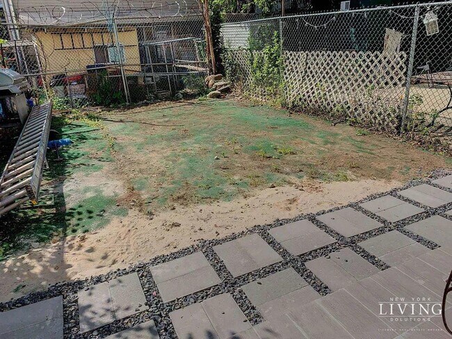 Foto del edificio - BUSHWICK~NEWLY RENOVATED~DUPLEX~PRIME LOCA...