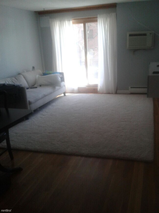 Foto del edificio - 34 Babcock St