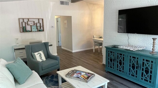 Photo - 2504 S Milmar Dr House