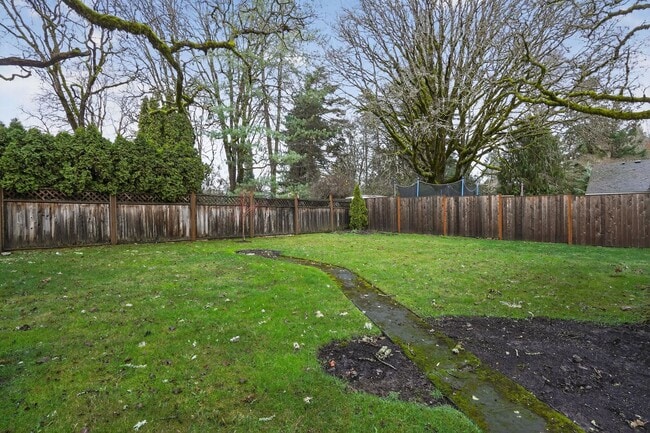 Building Photo - 4525 SW 180th Ave