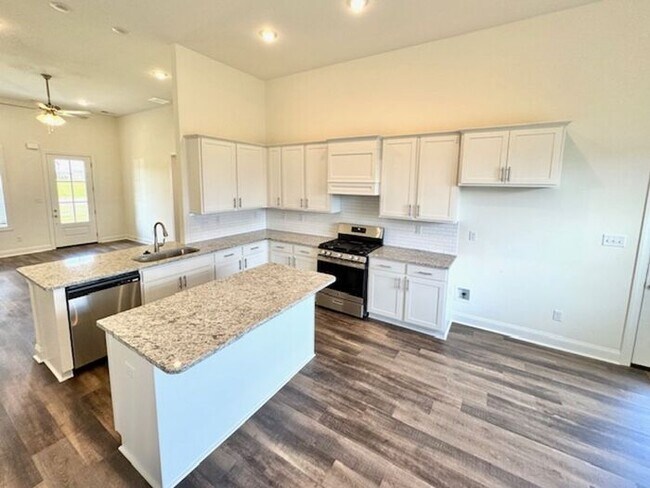 Building Photo - Move In Special! Brand New 4-bdroom 2.5 bath home in Olive Branch @ Southbranch