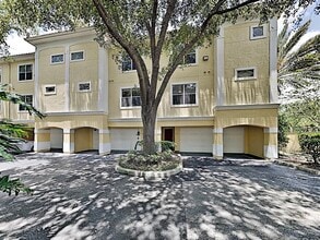 Building Photo - 1835 Shadow View Cir