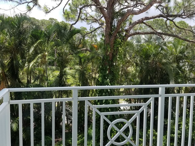 Foto del edificio - 3250 Bonita Beach Rd SW