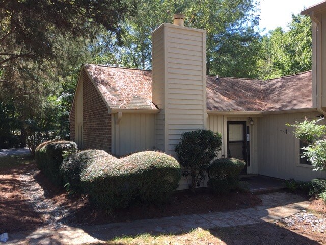 Primary Photo - 101 Woodbridge Ln