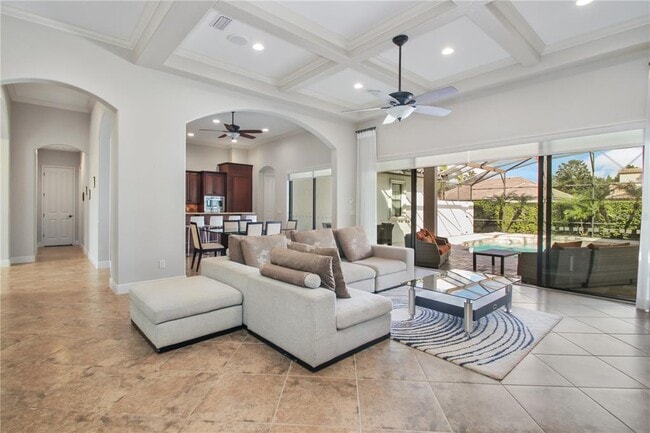 Building Photo - 11820 Waterstone Loop Dr