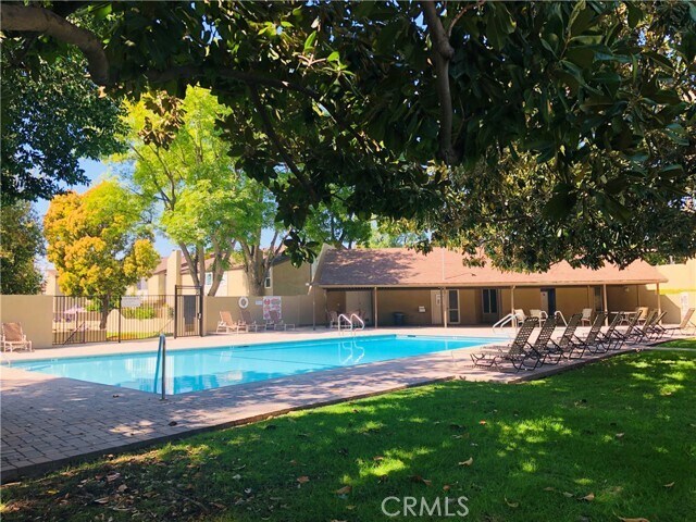 Building Photo - 3746 Towne Park Cir