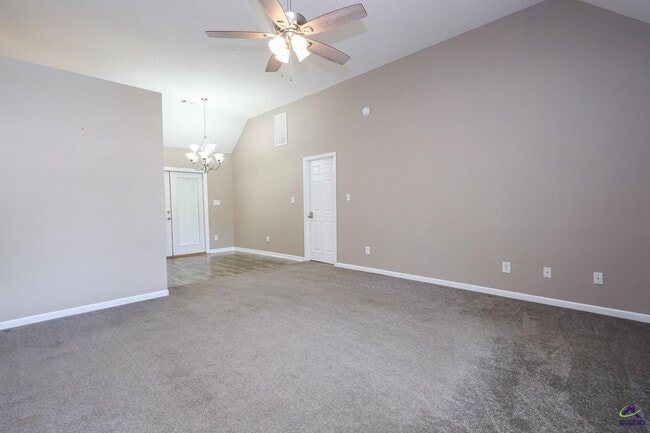 Building Photo - 103 Lions Gate