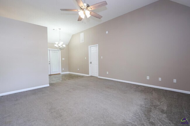 Foto del edificio - 103 Lions Gate