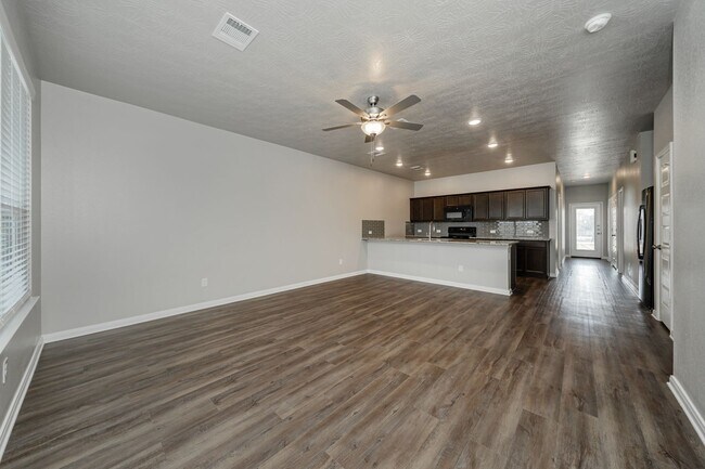 Building Photo - Where Style Meets Comfort: Elevate Your Li...