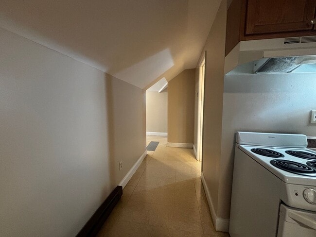 Building Photo - 27-29 Linda Ave.