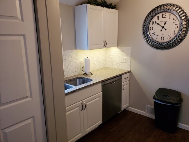 Foto del edificio - 7594 2nd St