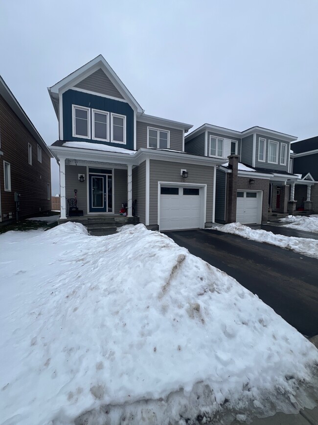 Building Photo - 515 Oldenburg Ave