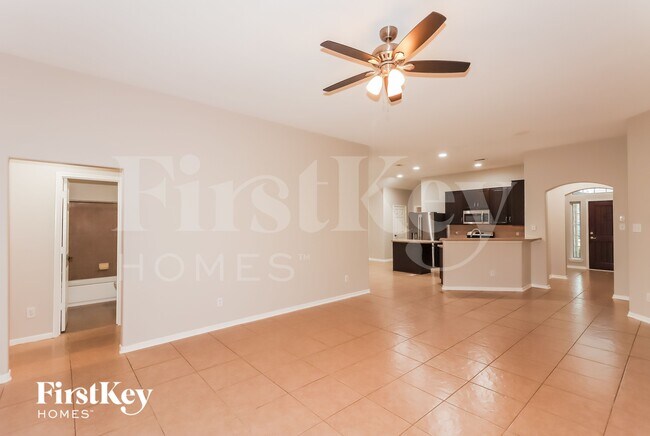 Foto del edificio - 5914 Rosemary Circle