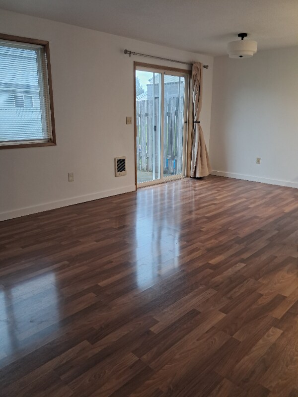 Foto del edificio - 806 SE 153rd Ave