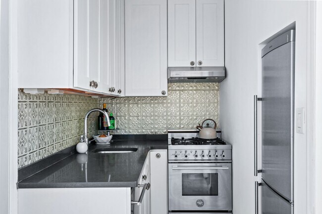 Foto del edificio - 507 E 12th St