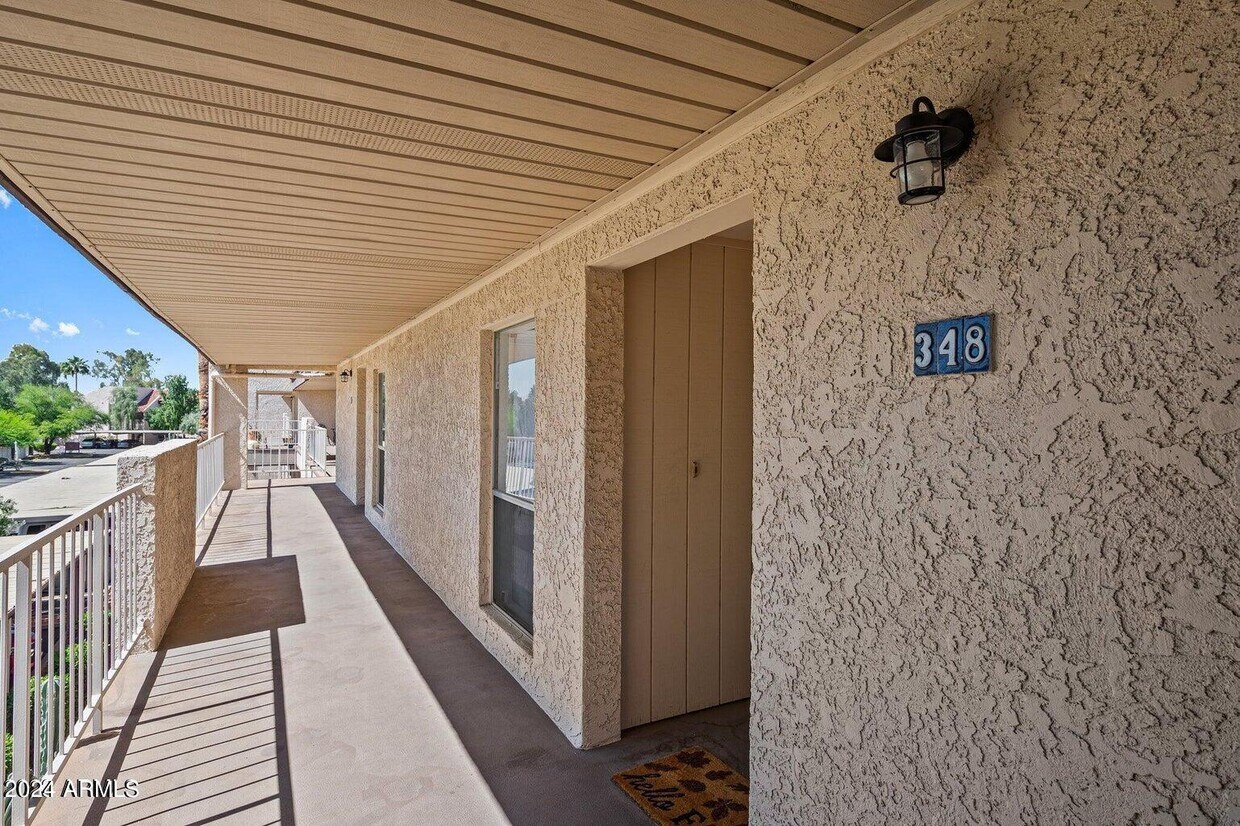 Primary Photo - 11048 N 28th Dr