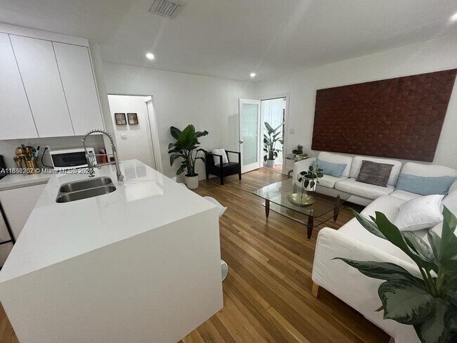 Foto del edificio - 1091 NW 59th St