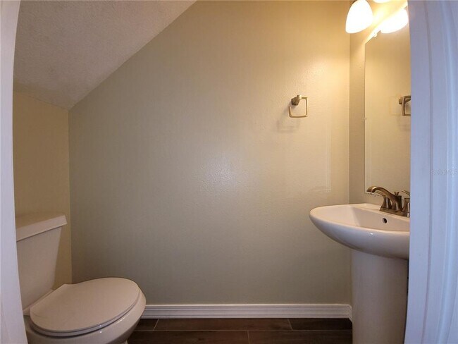 Building Photo - 6322 Bayside Key Dr