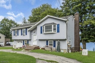 Building Photo - 408 Canistear Rd