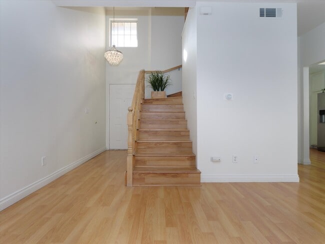 Building Photo - 28154 Bobwhite Cir