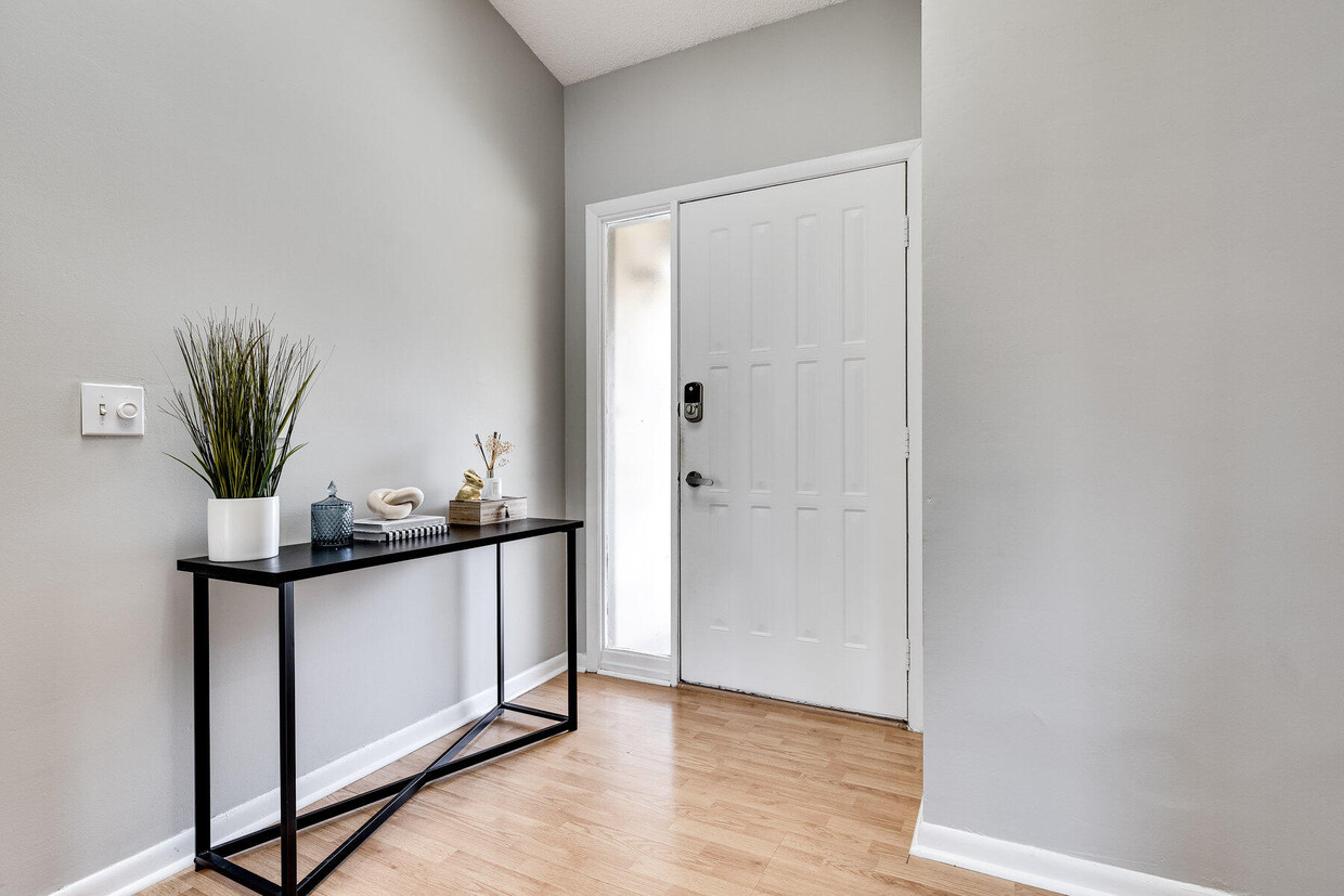 Foto principal - 13065 Albright Ct