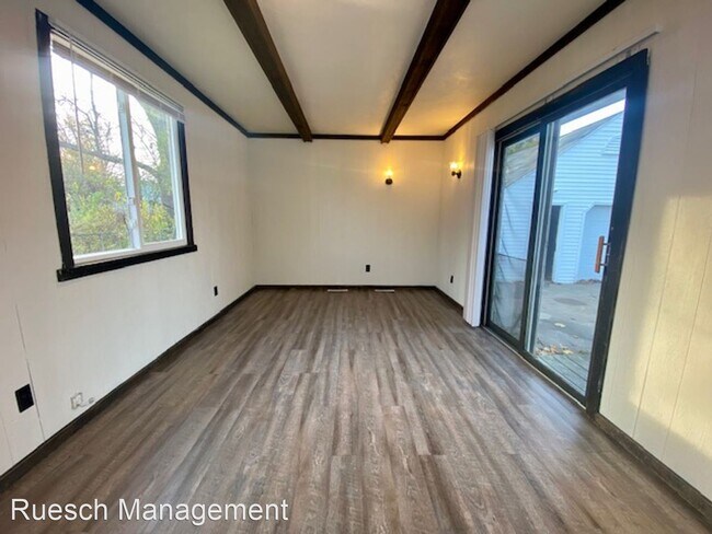 Foto del edificio - 4 br, 1 bath House - 1124 Meacham Street