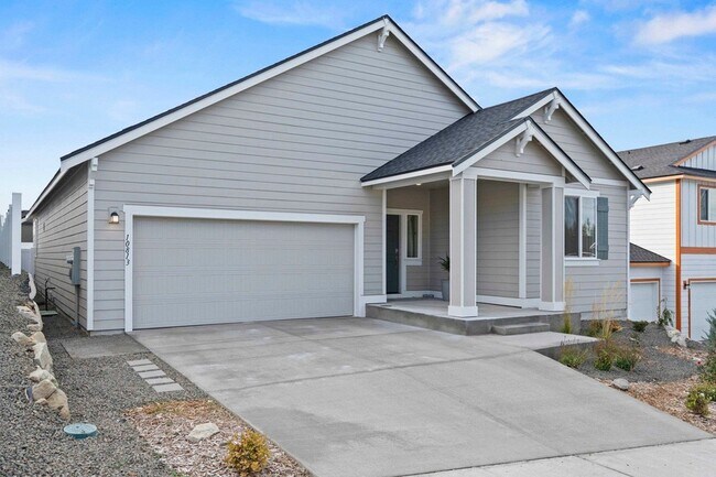 Building Photo - 10813 N Beaverhead Rd