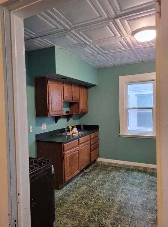 Kitchen - 3813 Daisy Ave