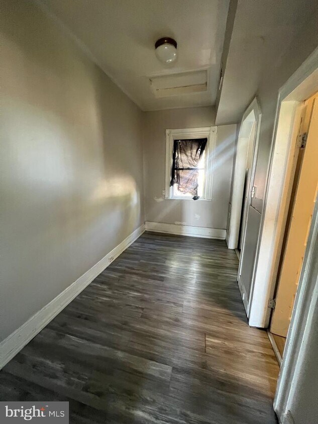Foto principal - 3004 Edmondson Ave