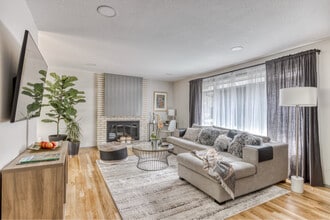 Building Photo - 9035 SW Monterey Pl