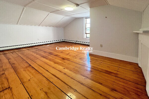 Foto del edificio - 10 Smith Ave