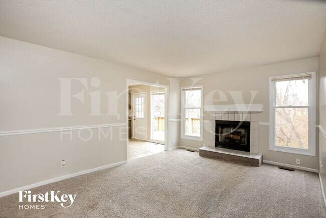 Building Photo - 11208 N Wallace Ave