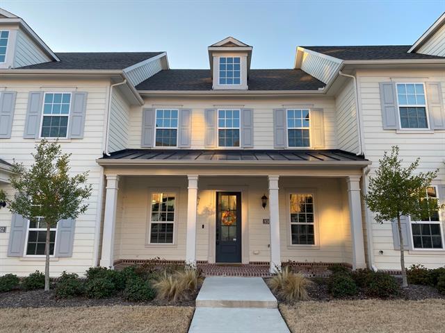 Building Photo - 930 Marian Dr