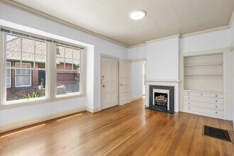 Building Photo - 1801 Alameda Ave