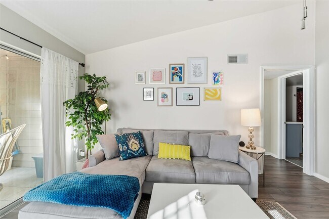 Foto del edificio - 3231 Allen Pkwy