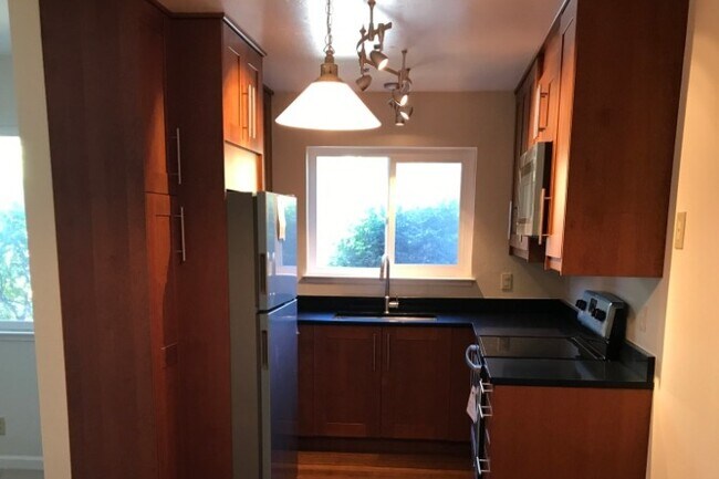 Cocina - 674 Kirkland Dr