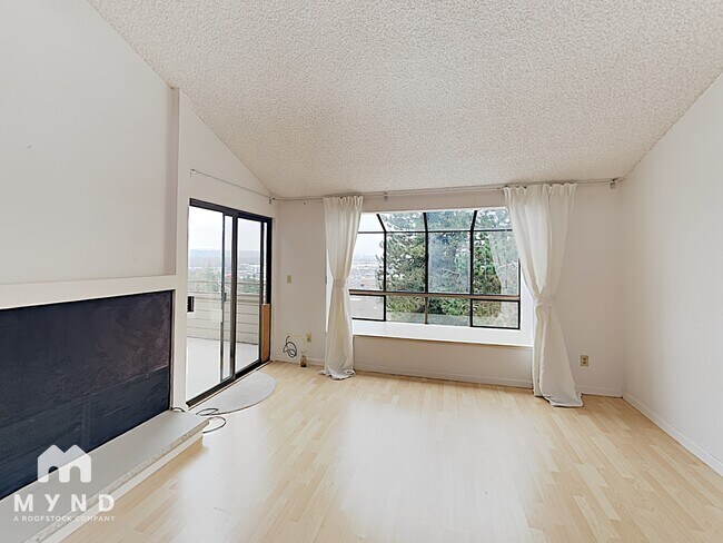 Foto del edificio - 15278 Sunwood Blvd