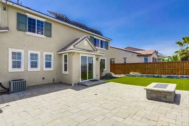 Foto del edificio - Beautiful Sky Ranch home with Spectacular Views!