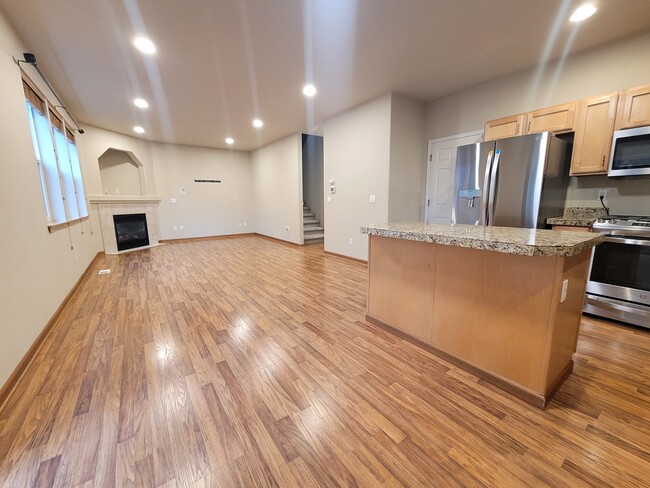 Building Photo - 19226 25th Ave SE