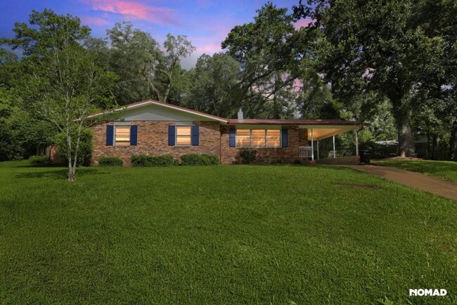 Photo - 4BR / 2BA – 1,644 sq ft – $2,100/mo – Town... House